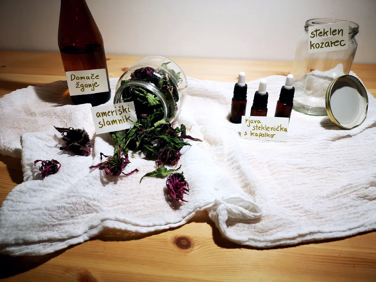 To prepare the tincture, you need ethanol, dried or fresh herbs, and a jar where you steep herbs. The picture shows a dried Echinacea. In practice, it is (especially for Echinacea) better to use fresh herbs to get the tincture with a higher concentration of active ingredients. 🌿🍶